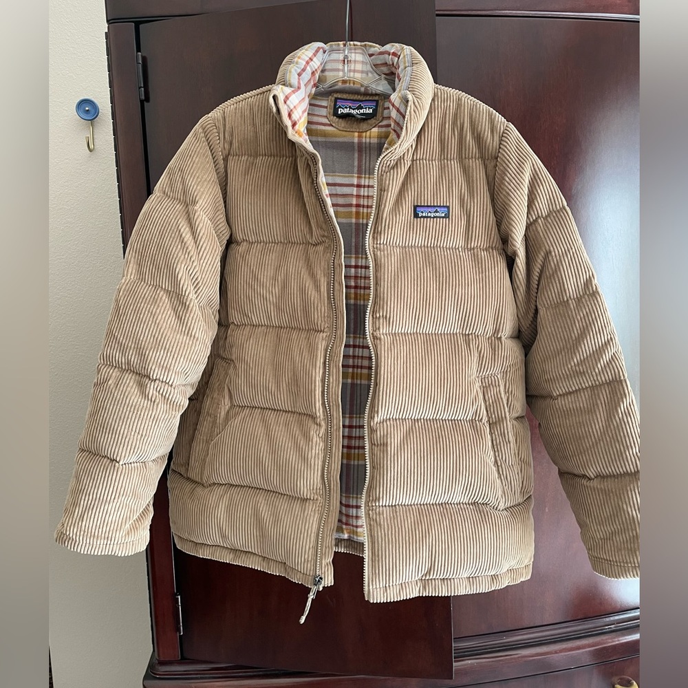 NWOT Never worn. 🔥 Patagonia Womens' Corduroy Fjord Jacket, Mojave Khaki